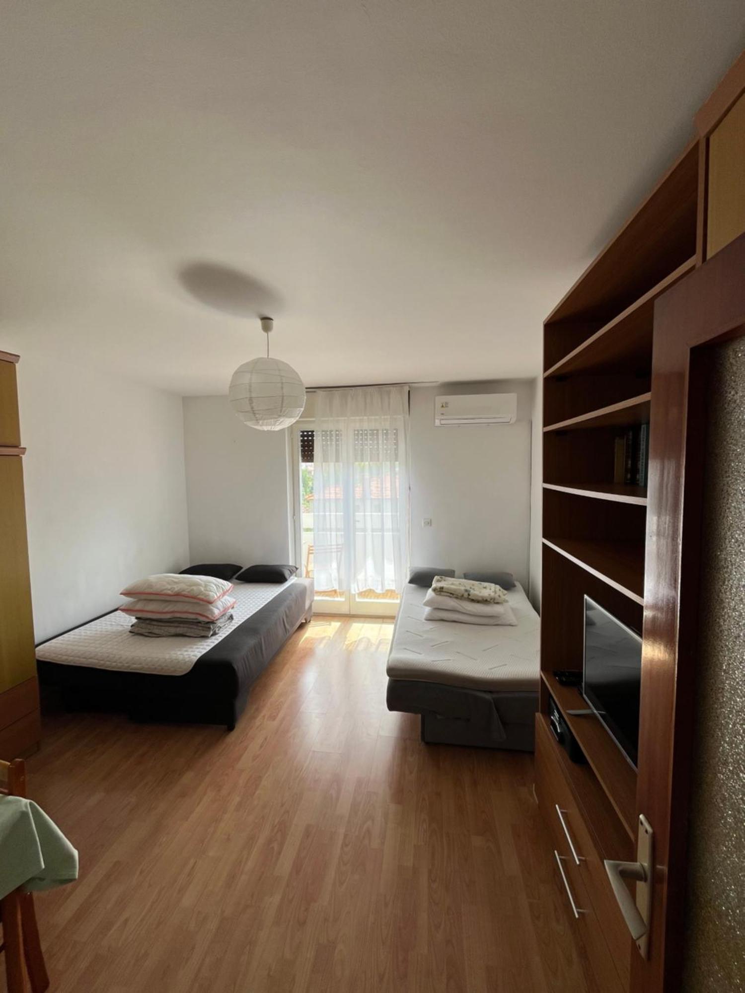 Apartman Niko Pula Luaran gambar