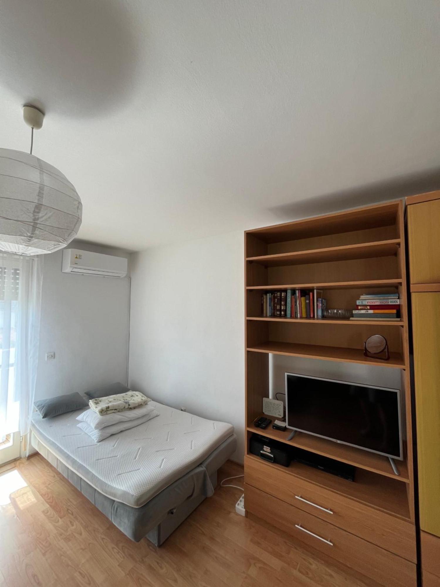 Apartman Niko Pula Luaran gambar